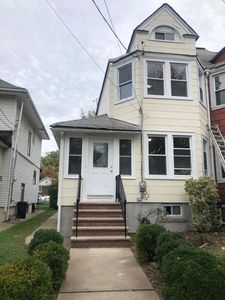 303 Taylor St, Staten Island, NY, 10310