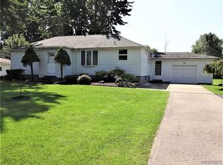 8095 Clarence Center Rd, East Amherst, NY 14051