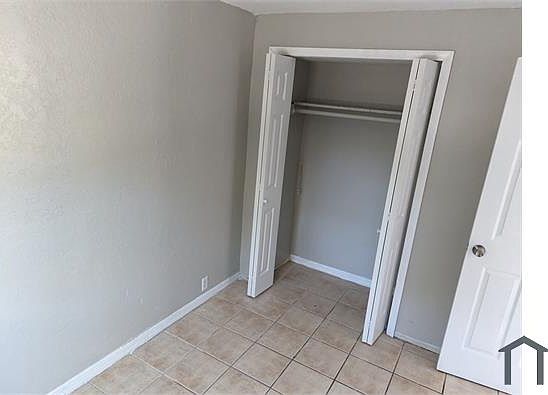 4th image of 2000 1/2 Queensboro Ave S APT B