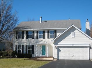733 Burton Dr, Batavia, IL 60510
