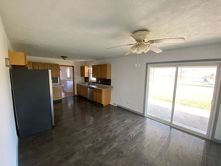 874 Westfield Rd — Photo 13