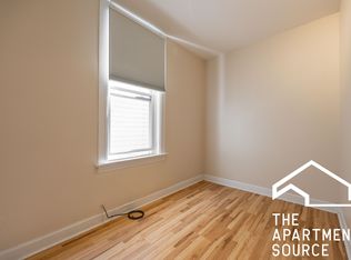 2556 W Cortland St #1, Chicago, IL 60647