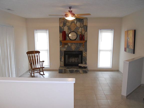 5th image of 682 Daharan Dr