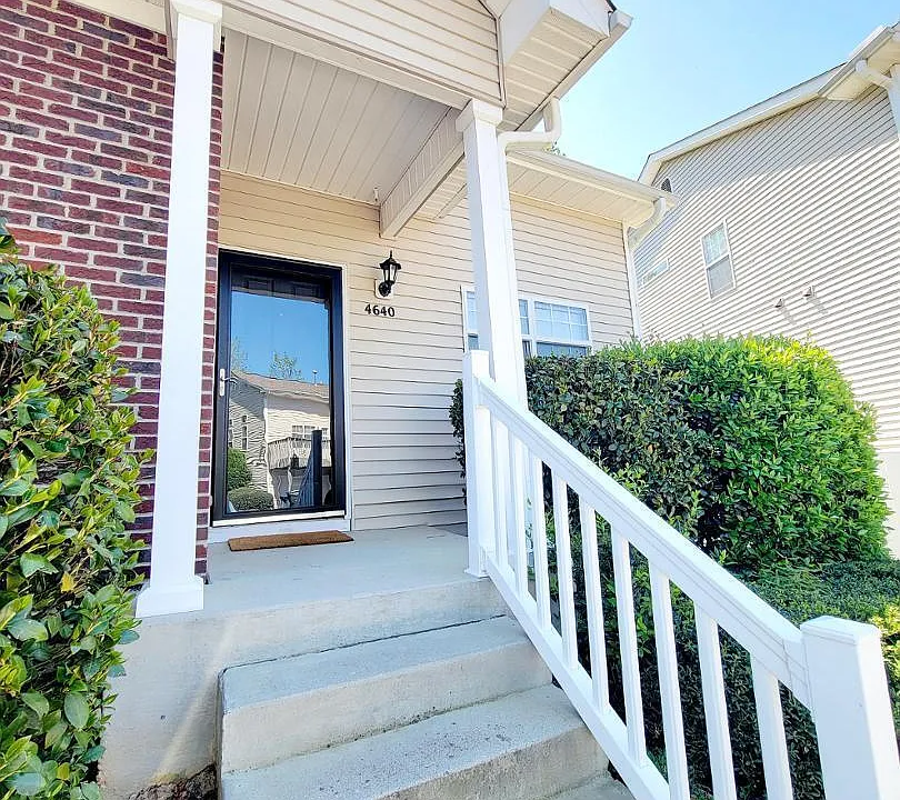 4640 Centrebrook Cir