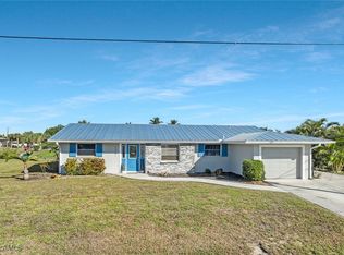 166 Cambridge Dr NW, Pt Charlotte, FL 33952