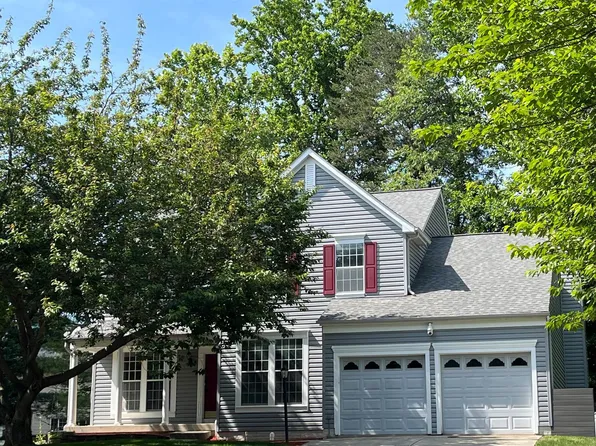 9255 Matthew Dr, Manassas Park, VA 20111