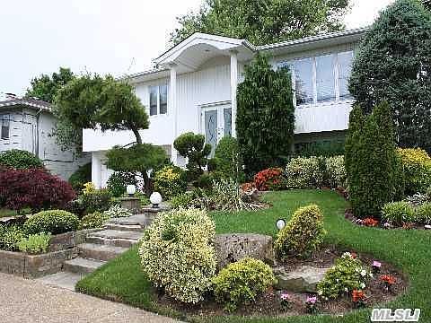 2nd image of 2910 Bond Dr