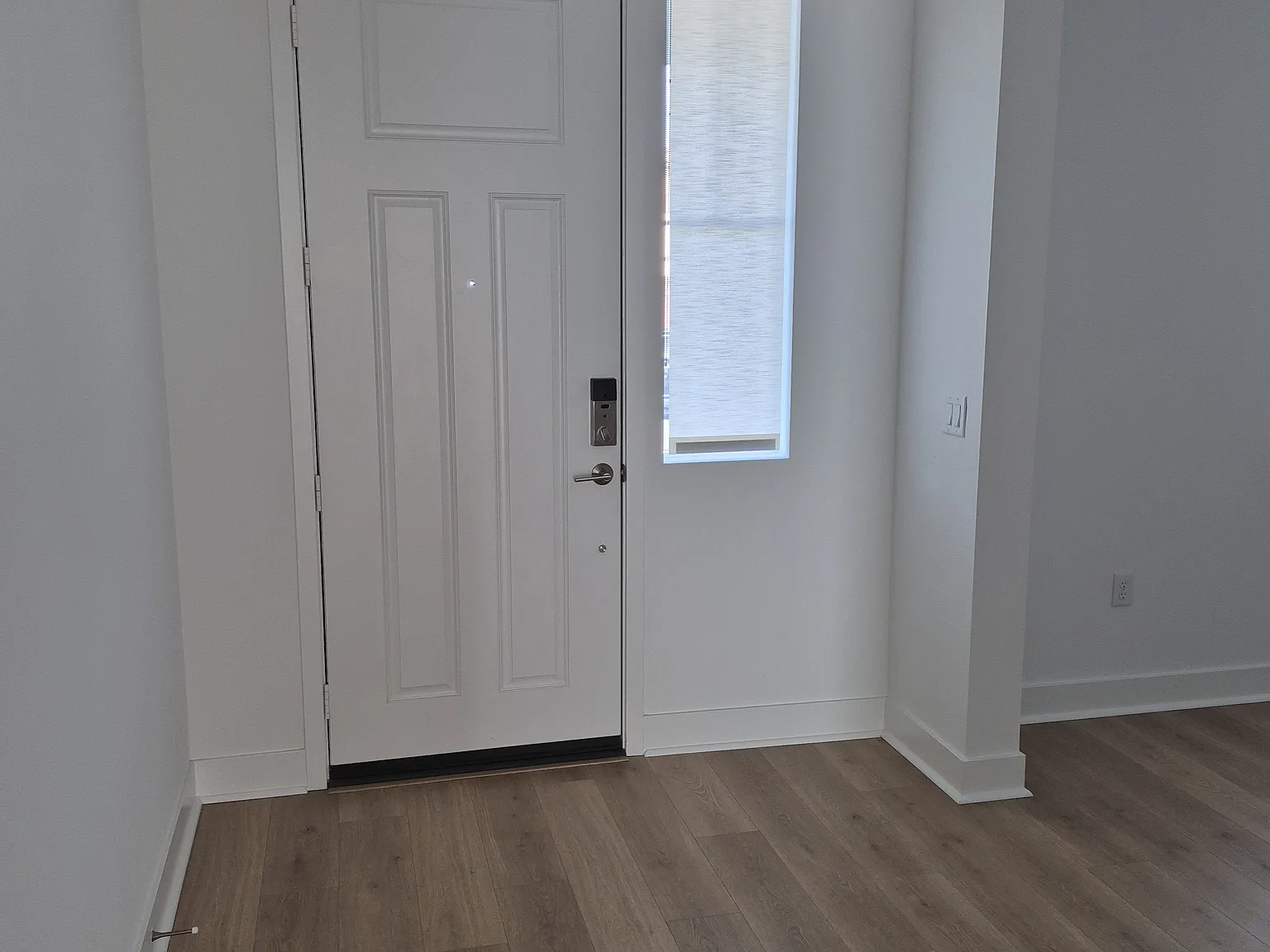 5 bed, 3008 sqft, $3,795 — Photo 4