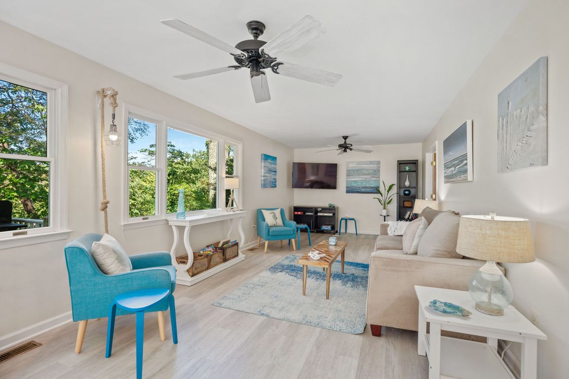 next background image