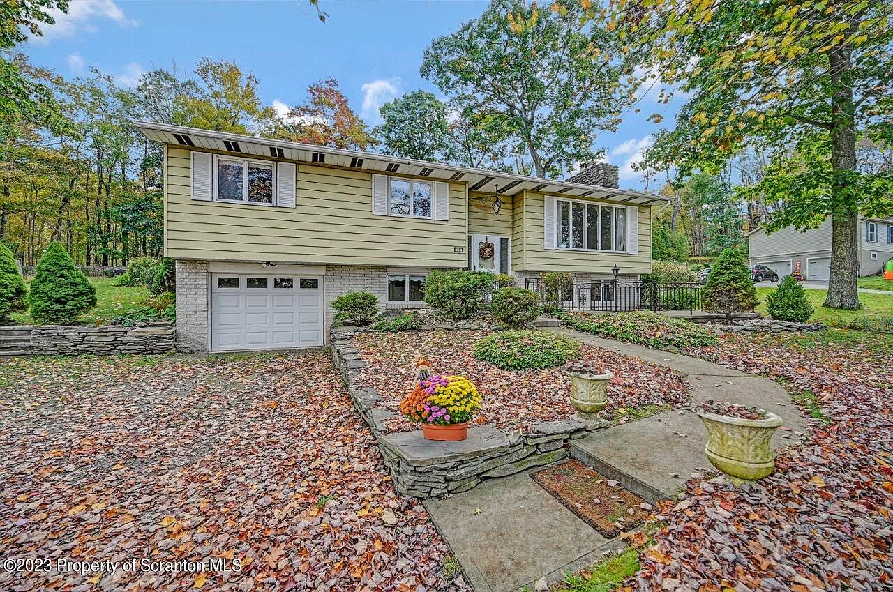 40 Hillcrest Dr, Gouldsboro, PA 18424 Zillow