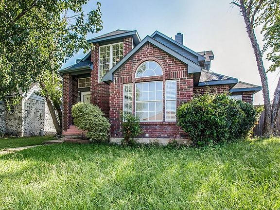 2nd image of 2520 Park Valley Dr