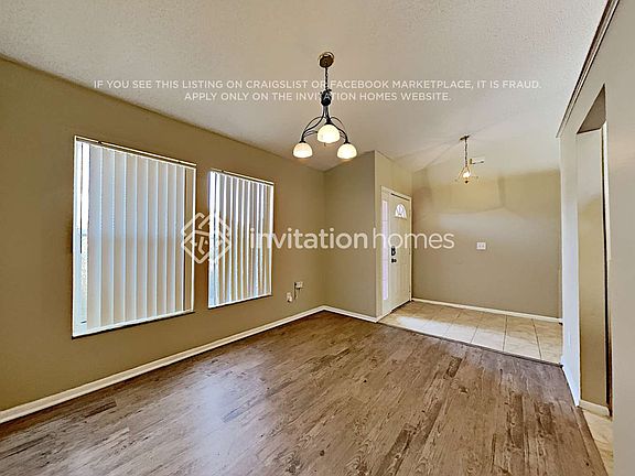 5th image of 2890 Picadilly Cir