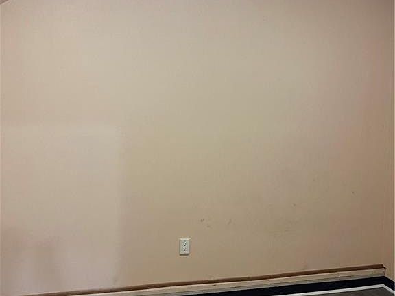 3rd image of 8001D Downman Rd