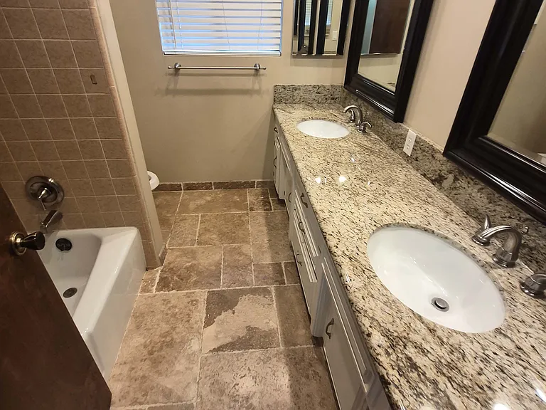 8000 Kimberly Ave — Photo 5