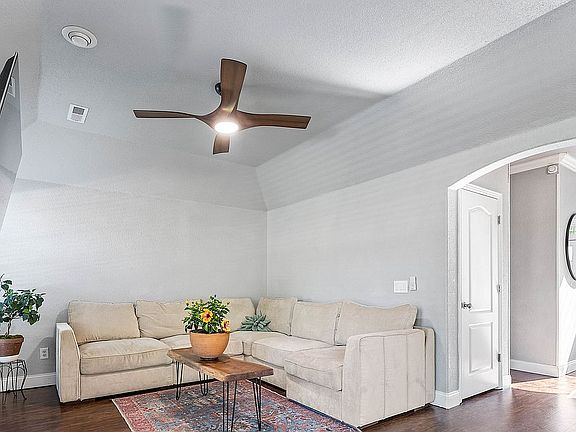 3rd image of 2901 Northaven Dr