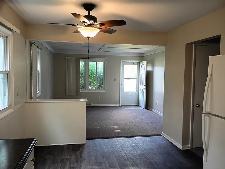 2593 Five Mile Rd NE #2595 — Photo 2
