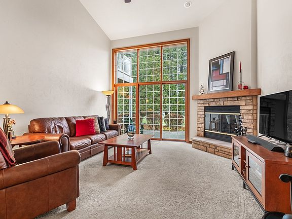 2nd image of 7690 Bonnie Brae Dr Unit 1402