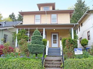 2431 SE Belmont St, Portland, OR 97214
