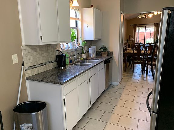 5th image of 2661 Malibu Cir