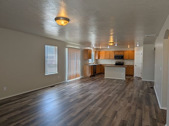 4th image of 19531 Cumberland Pl