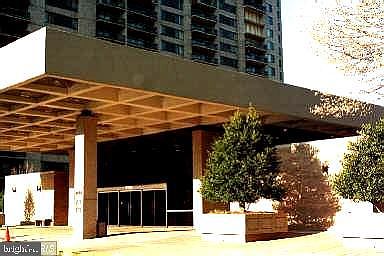 1st image of 3705 S George Mason Dr APT 1918S