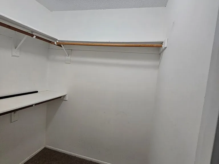 105 Keith Ct — Photo 6