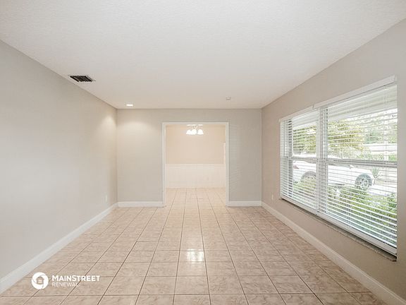 4th image of 2073 Dunsford Dr