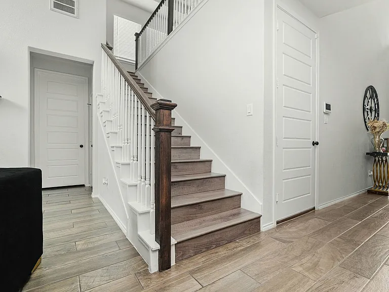 2426 Sueno Point — Photo 4