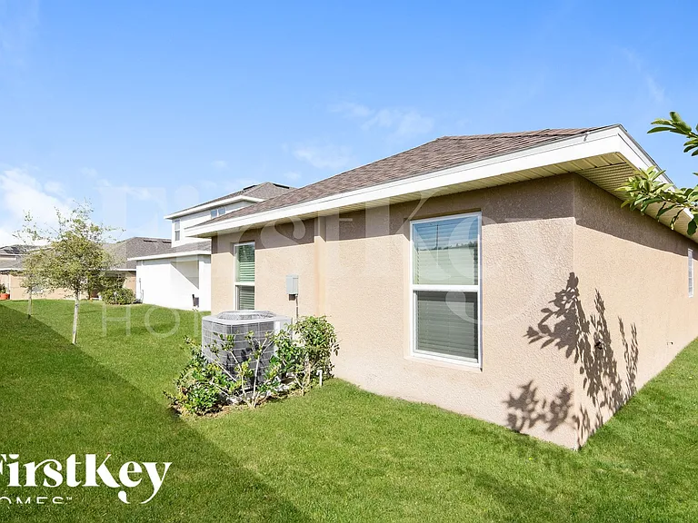 14503 Dunrobin Dr — Photo 14