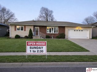 1906 Hoyt St, Beatrice, NE 68310