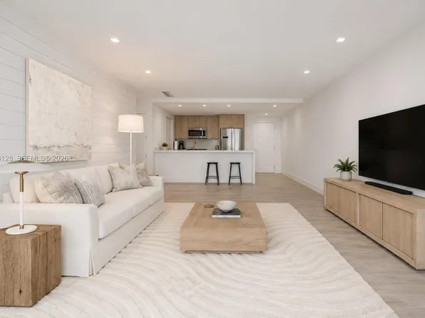1300 Ponce De Leon Blvd APT 815, Coral Gables, FL 33134