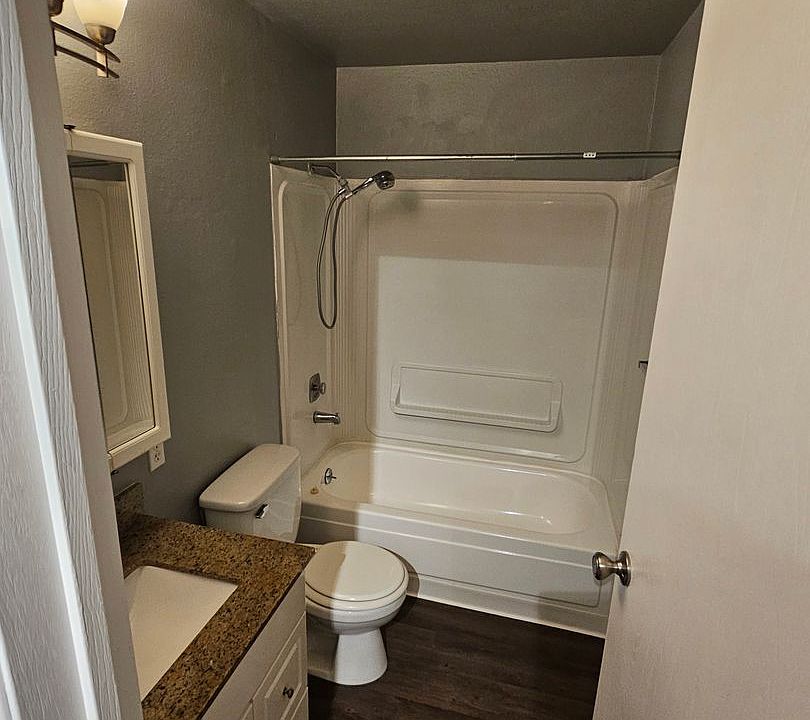 Interlakken Apartments 11119 Woodinville Dr Bothell WA Zillow