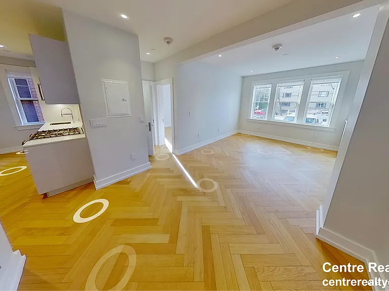 16 Forest St #4 — Photo 2