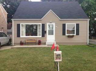 8719 W Schlinger Ave, Milwaukee, WI 53214
