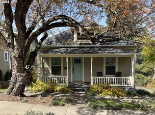 728 State St, Hood River, OR 97031