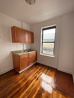 2nd image of 20 E 190th St #5C