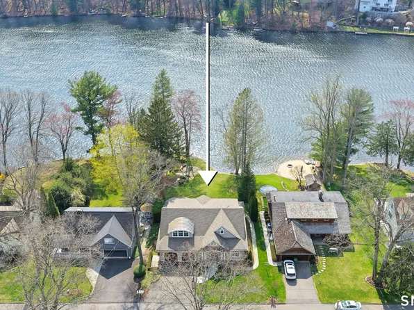 161 Pinewood Trail, Trumbull, CT 06611