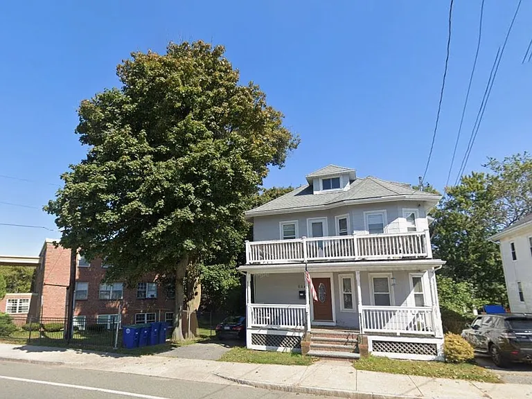 684 Washington St #2 — Photo 1