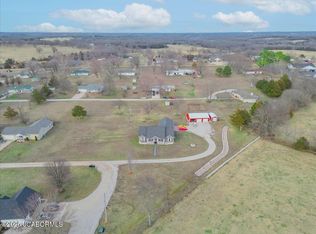 20 Marie St, Iberia, MO 65486