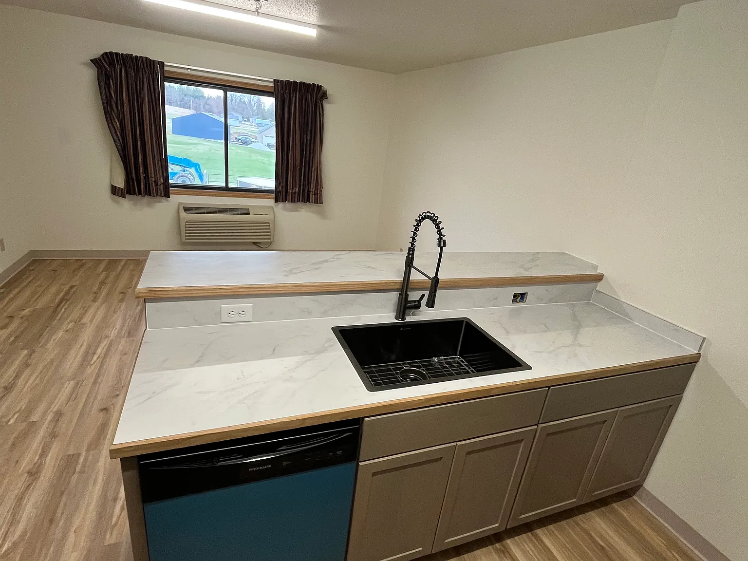 1 bed, 600 sqft, $800 — Photo 2