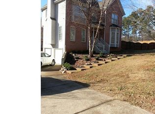 4 Latimer Ln NE, Kennesaw, GA 30144