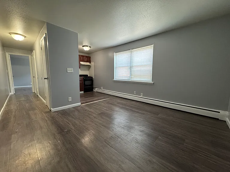 33-02 Elam St #2 — Photo 4