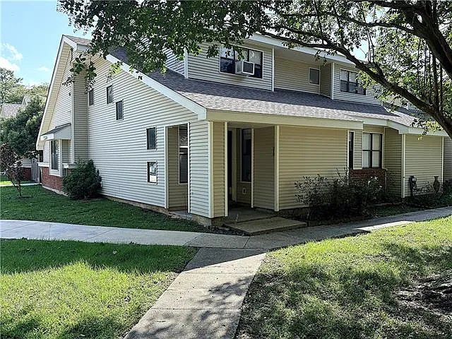 318 Cedarwood Dr