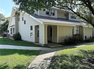 318 Cedarwood Dr, Mandeville, LA 70471