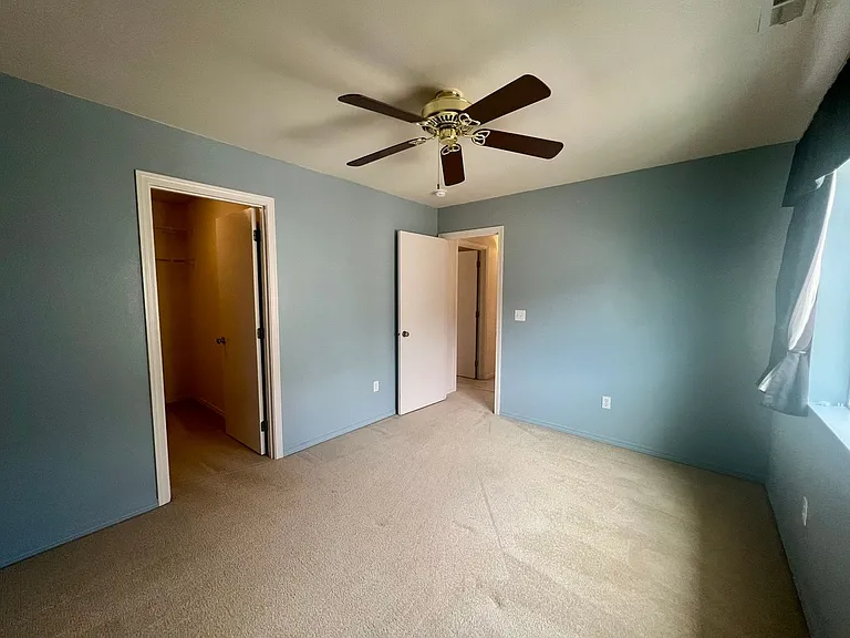 7542 Traditions Ave NE — Photo 22