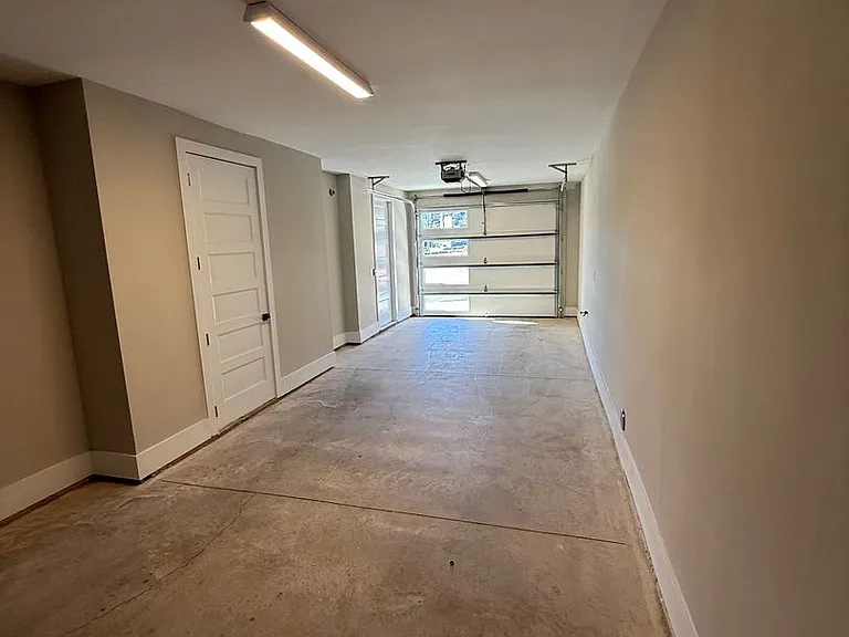 110 Frazier Ave — Photo 19