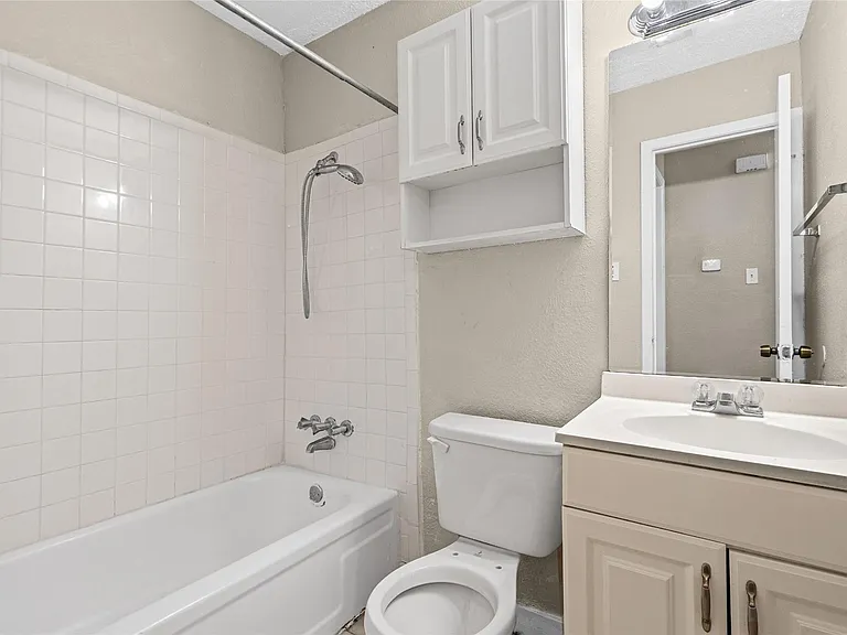 2809 Parker Ln #D — Photo 14
