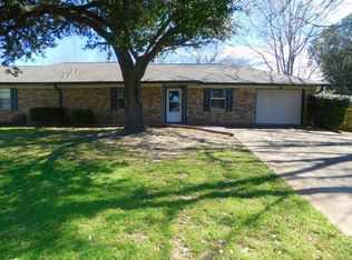 1408 N Newsom St, Mineola, TX 75773