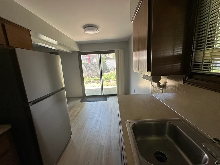 Kitchen/DiningArea
