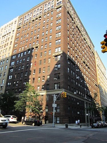 1st image of 900 W End Ave APT 16A